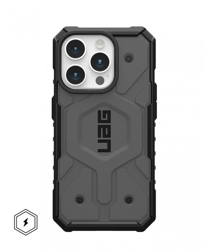 UAG iPhone 15 Pro MagSafe Case Pathfinder